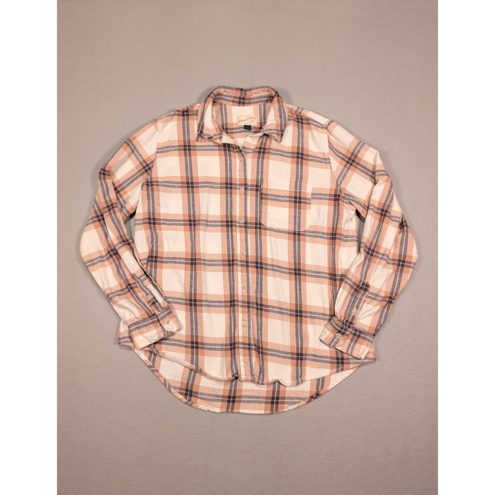 Universal Thread Womens Plaid Flannel Button Down Shirt Cream Tan Navy Small